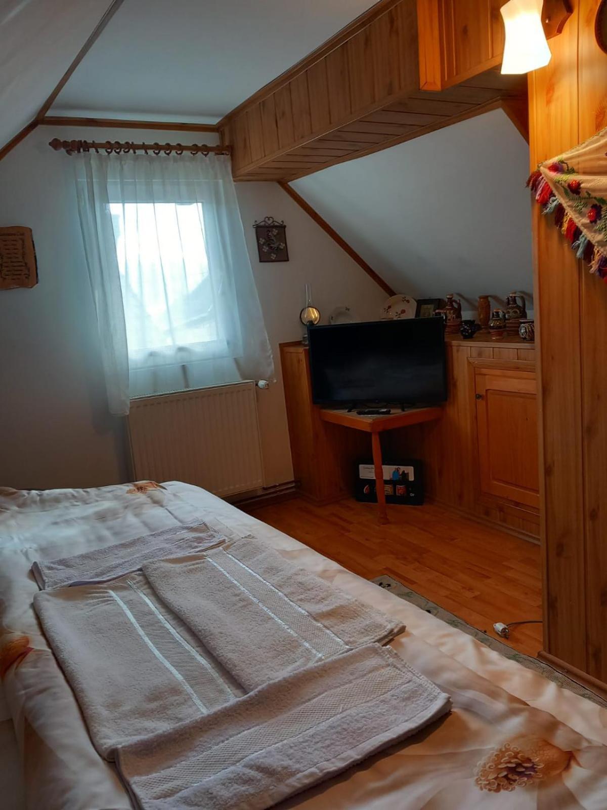 Апартаменты Edelweiss Ilinca Зэрнешти Экстерьер фото